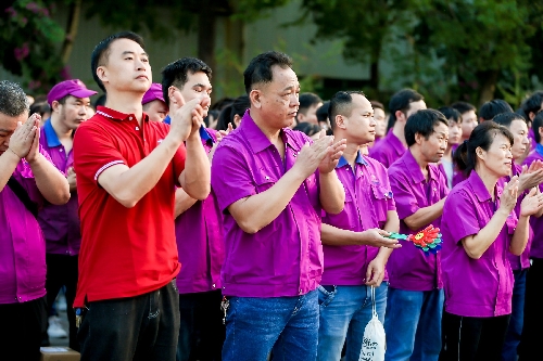 福建標(biāo)新集團(tuán)招聘活動(dòng)火熱進(jìn)行中！